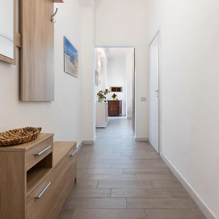 Guesthost - Roby's Cagliari